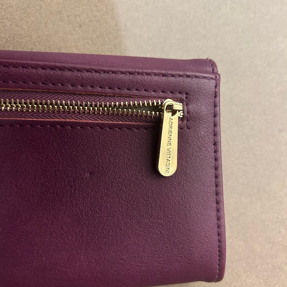 Adrienne Vittadini Elegant Purple Wallet - Picture 6 of 7